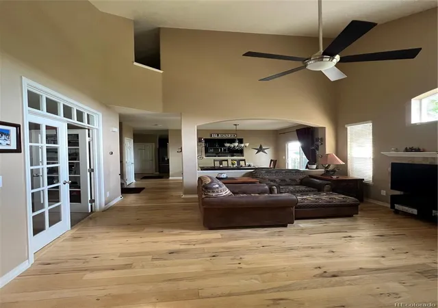 Photo 4 of Single family home for sale at 896 Ironspur Ct, Castle Rock, CO 80108 | MLS# 6956938 | Listing updated on 2026-09-13