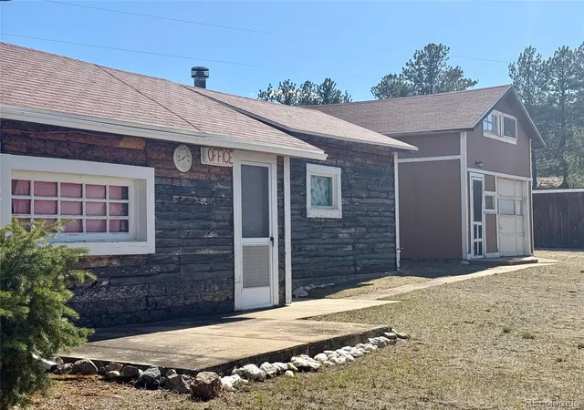 Photo 2 of Single family home for sale at 37268 Us Hwy 24, Lake George, CO 80827 | MLS# 8112955 | Listing updated on 2026-09-13