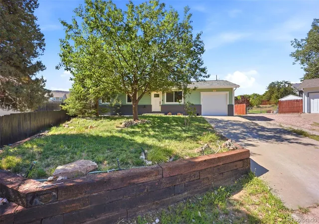 Photo 3 of Single family home for sale at 19066 W 59th Drive, Golden, CO 80403 | MLS# 3531395 | Listing updated on 2026-09-13