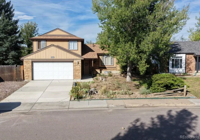 Photo 3 of Single family home for sale at 16976 E Progress Cir, Centennial, CO 80015 | MLS# 3584069 | Listing updated on 2026-09-27