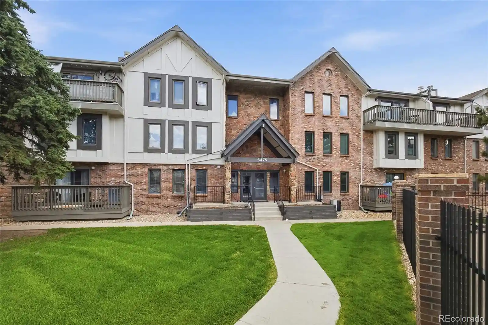 Listing Photo 1 - Condo for sale in 6475 S Dayton St located at 6475 S Dayton St, Englewood, CO 80111 - Unit #103