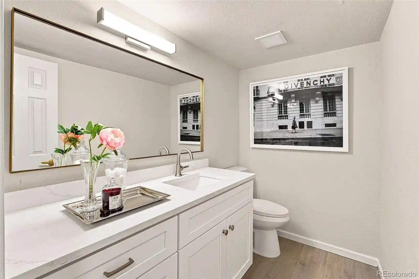Listing Photo 2 - Condo for sale in 6475 S Dayton St located at 6475 S Dayton St, Englewood, CO 80111 - Unit #103