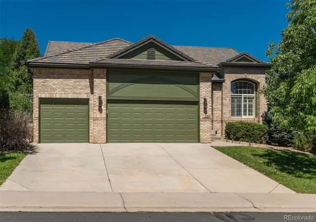 Photo 2 of Single family home for sale at 17807 E Oakwood Ln, Aurora, CO 80016 | MLS# 5157098 | Listing updated on 2026-10-08