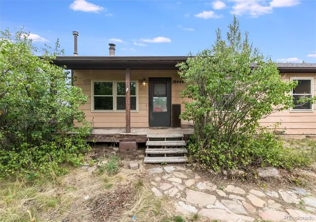 Photo 3 of Single family home for sale at 10444 Crystal Dr, Morrison, CO 80465 | MLS# 4228488 | Listing updated on 2026-09-22