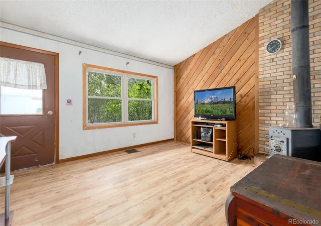 Photo 3 of Single family home for sale at 10444 Crystal Dr, Morrison, CO 80465 | MLS# 4228488 | Listing updated on 2026-09-22