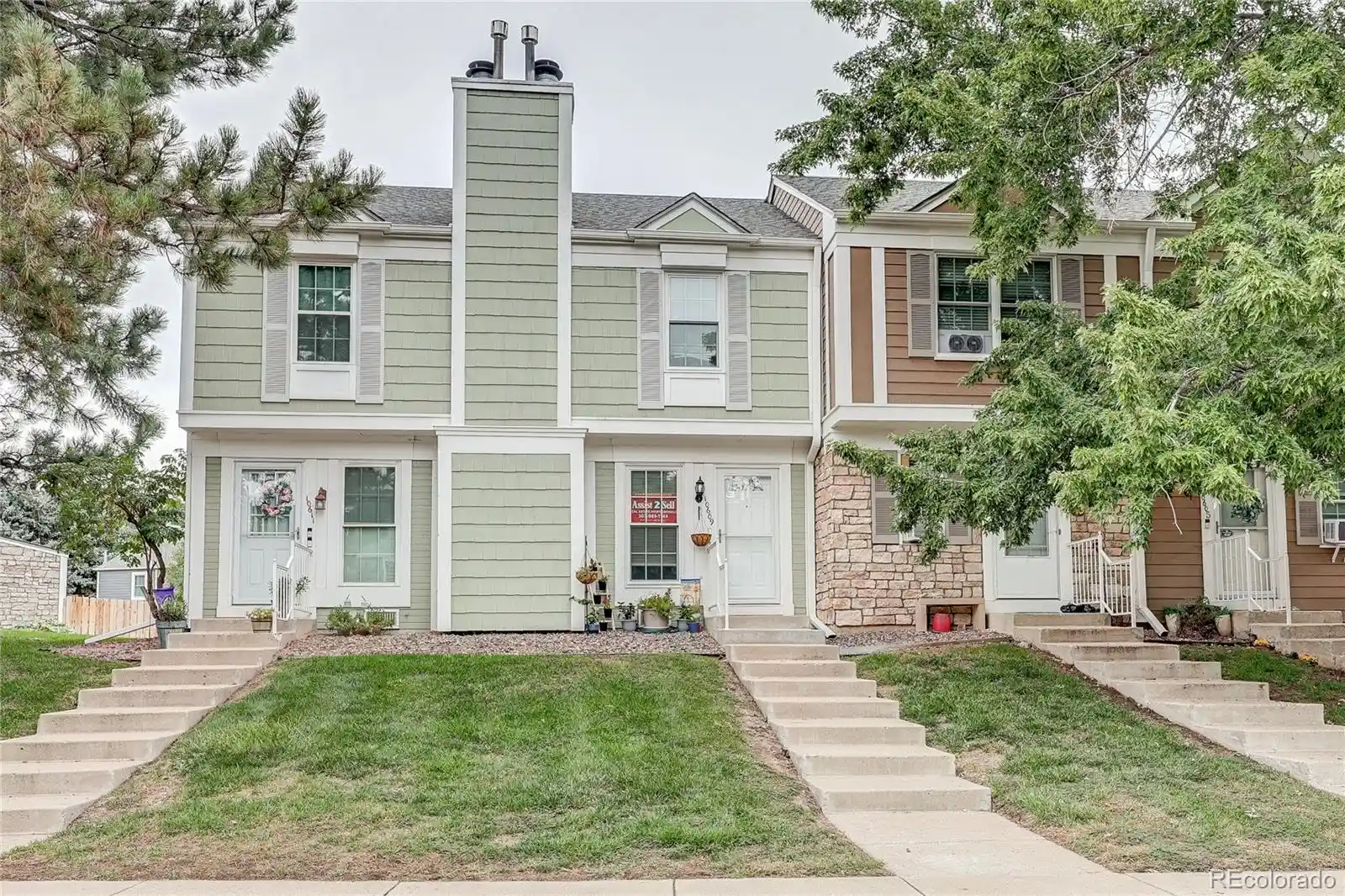Listing Photo 1 - Condo for sale in 10609 W Dartmouth Ave located at 10609 W Dartmouth Ave, Lakewood, CO 71112 - Unit 10609 W Dartmouth Ave