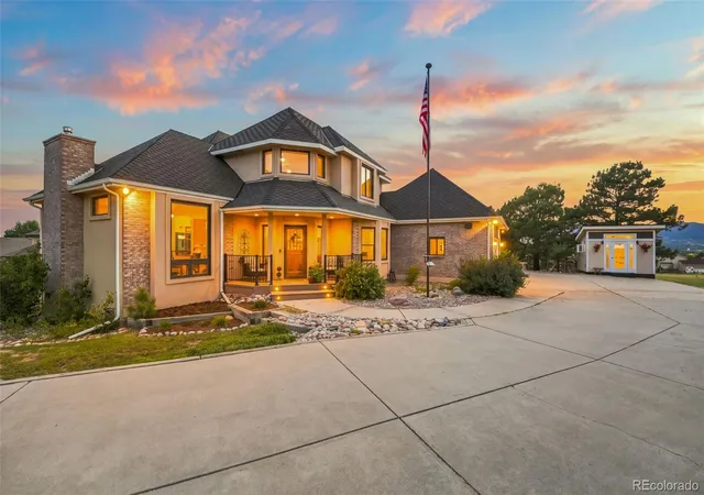 Photo 1 of Single family home for sale at 945 Caribou Dr, Monument, CO 80132 | MLS# 6492422 | Listing updated on 2026-09-25