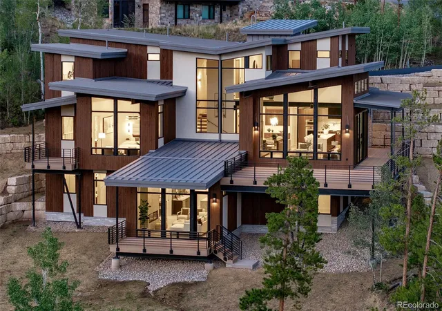 Photo 2 of Single family home for sale at 680 Lakeview Cir, Silverthorne, CO 80498 | MLS# 8461245 | Listing updated on 2026-10-07
