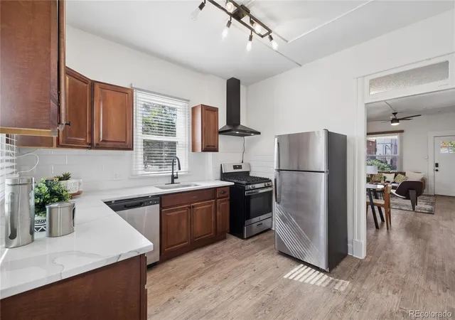 Photo 2 of Townhouse for sale at 20 E 4th Avenue, Denver, CO 80203 | MLS# 9329922 | Listing updated on 2026-09-12