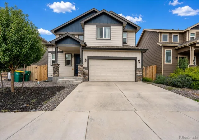 Photo 2 of Single family home for sale at 948 Bidwell Dr, Colorado Springs, CO 80915 | MLS# 7675370 | Listing updated on 2026-09-12