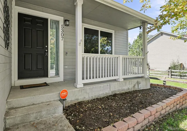 Photo 4 of Sale Pending at 5307 S Liverpool Way, Centennial, CO 80015 | MLS# 1949983 | Listing updated on 2026-09-14