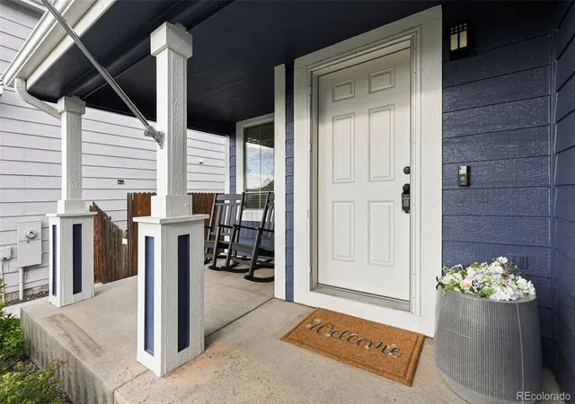 Photo 4 of Single family home for sale at 5916 S Zante Way, Aurora, CO 80015 | MLS# 7085005 | Listing updated on 2026-10-25