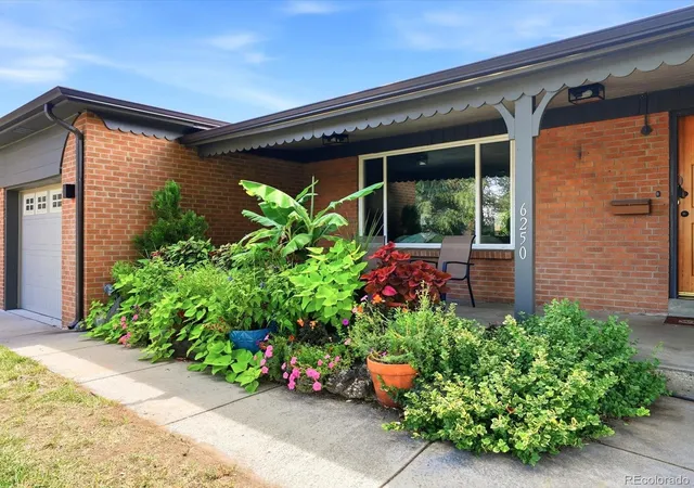 Photo 4 of Sale Pending at 6250 W 43rd Avenue, Wheat Ridge, CO 80033 | MLS# 3722754 | Listing updated on 2026-09-15