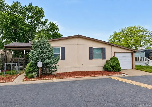 Photo 2 of Sale Pending at 1681 Clark St, Aurora, CO 80011 | MLS# 3573313 | Listing updated on 2026-09-15