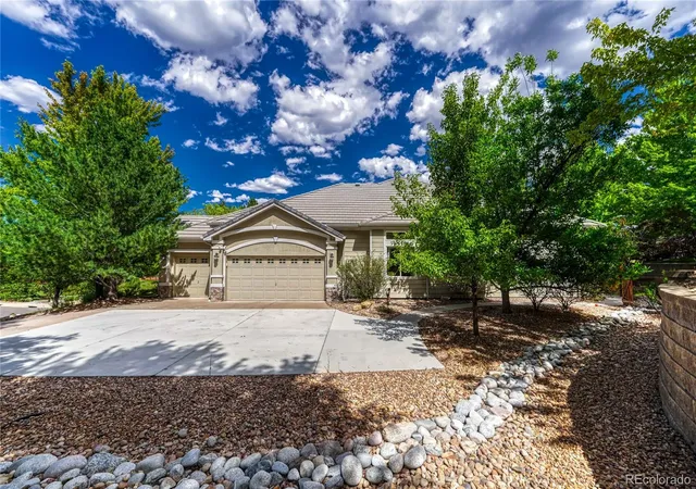 Photo 3 of Single family home for sale at 3205 Coyote Hills Ct, Castle Rock, CO 80109 | MLS# 5016807 | Listing updated on 2026-09-29