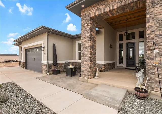 Photo 4 of Single family home for sale at 27 S Tequila Ct, Pueblo, CO 81007 | MLS# 5212795 | Listing updated on 2026-10-08