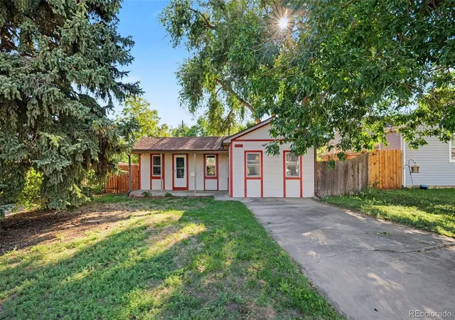 Single family home for sale at 4218 S Cherokee St, Englewood, CO 80110 | MLS# 6965335 | Listing updated on 2026-09-12