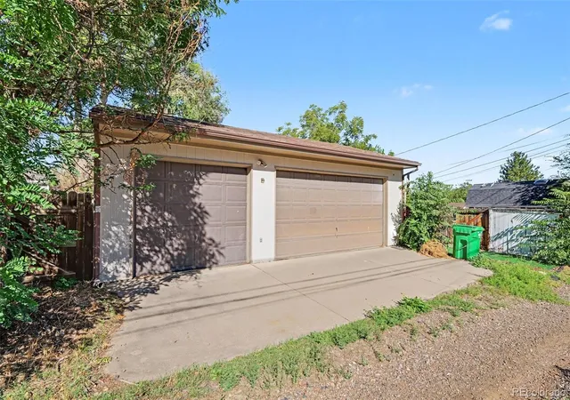 Photo 1 of Single family home for sale at 4218 S Cherokee St, Englewood, CO 80110 | MLS# 6965335 | Listing updated on 2026-09-12