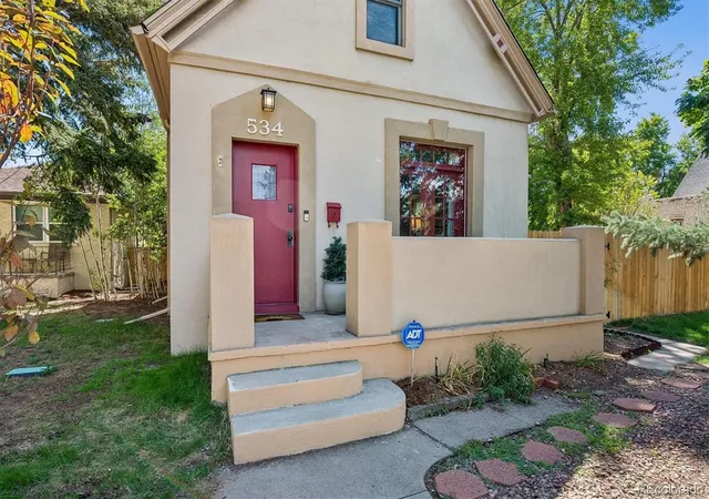 Photo 3 of Single family home for sale at 534 S Logan St, Denver, CO 80209 | MLS# 8082811 | Listing updated on 2026-09-27