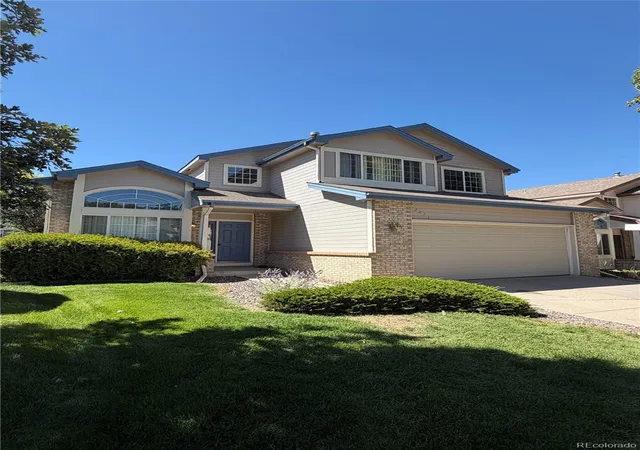 Photo 2 of Single family home for sale at 2221 S Moline Ct, Aurora, CO | MLS# 3325850 | Listing updated on 2026-10-06