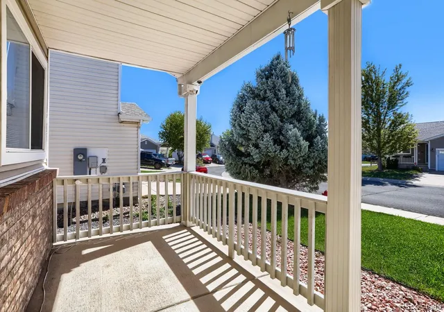 Photo 2 of Single family home for sale at 9593 Mallard Pond Way, Littleton, CO 80125 | MLS# 5235573 | Listing updated on 2026-10-05