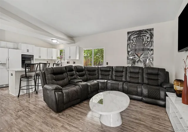 Photo 3 of Single family home for sale at 932 S Quintero Ct, Aurora, CO 80017 | MLS# 8422475 | Listing updated on 2026-09-23