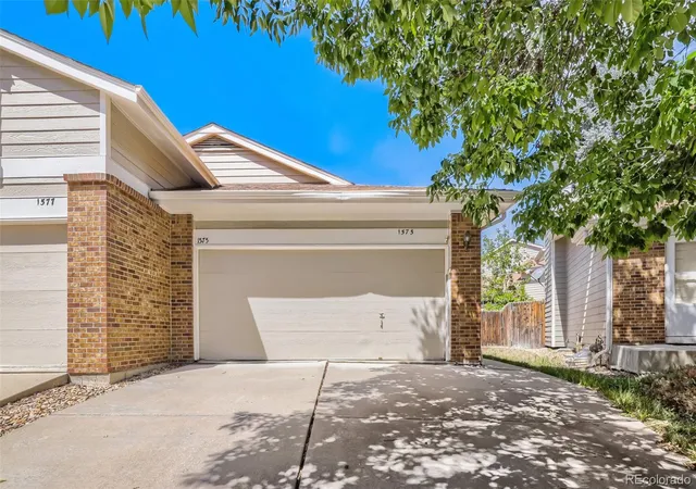 Photo 2 of Townhouse for sale at 1575 S Trenton Ct, Denver, CO 80231 | MLS# 4238734 | Listing updated on 2026-09-15