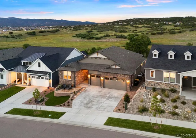 Photo 2 of Single family home for sale at 154 E Lost Pines Dr, Monument, CO 80132 | MLS# 4028742 | Listing updated on 2026-09-12