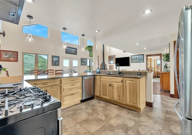 Photo 3 of Single family home for sale at 7190 Nautique Cir, Larkspur, CO 80118 | MLS# 5941504 | Listing updated on 2026-09-26