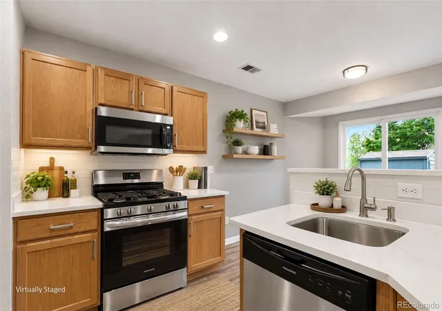 Photo 3 of Townhouse for sale at 5196 Goshawk St, Brighton, CO 80601 | MLS# 6944785 | Listing updated on 2026-10-09