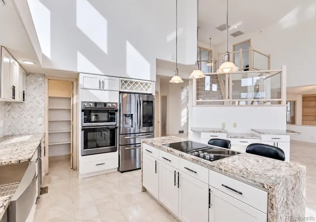 Photo 3 of Mansion for sale at 16462 E Berry Pl, Centennial, CO 80015 | MLS# 5014762 | Listing updated on 2026-10-10