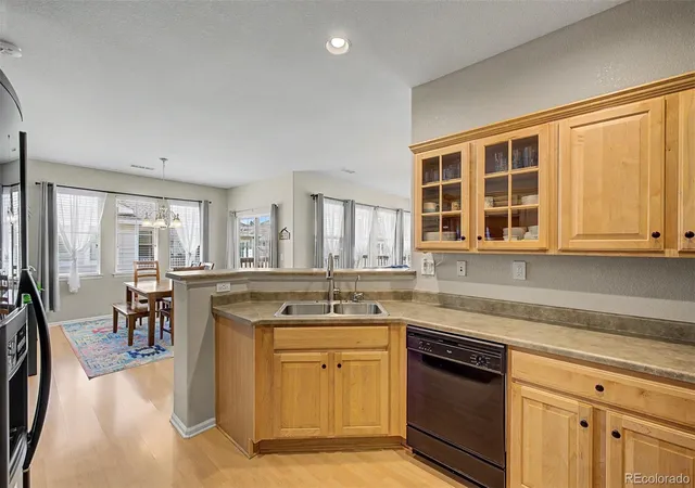 Photo 4 of Townhouse for sale at 176 Whitehaven Cir, Highlands Ranch, CO 80129 | MLS# 3167824 | Listing updated on 2026-10-09