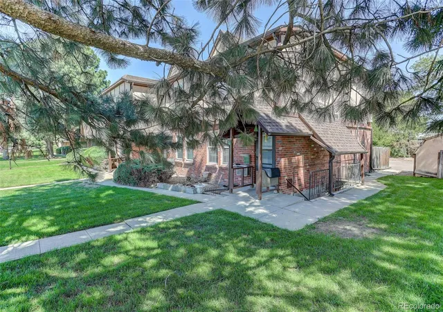 Photo 3 of Condo for sale at 956 S Iola St, Aurora, CO 80012 | MLS# 2823055 | Listing updated on 2026-10-05