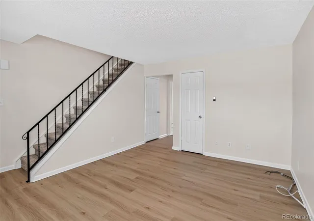 Listing Photo 5 - Condo for sale in building located at 956 S Iola St, Aurora, CO 80012