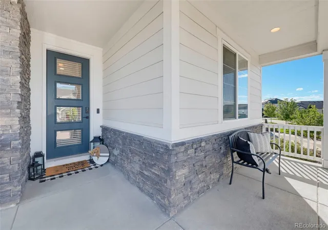 Photo 2 of Single family home for sale at 22622 E Narrowleaf Cir, Aurora, CO 80016 | MLS# 6304419 | Listing updated on 2026-09-26