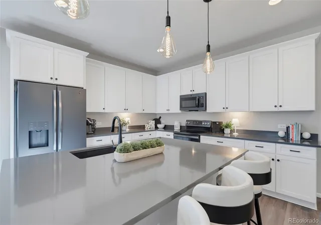 Photo 4 of Single family home for sale at 22622 E Narrowleaf Cir, Aurora, CO 80016 | MLS# 6304419 | Listing updated on 2026-09-26