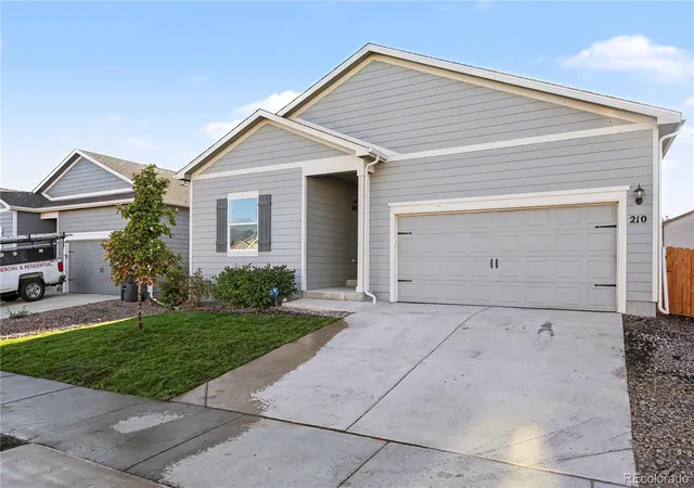 Photo 21 of Single family home for sale at 210 N Stewart St, Keenesburg, CO 80643 | MLS# 8622768 | Listing updated on 2026-09-30