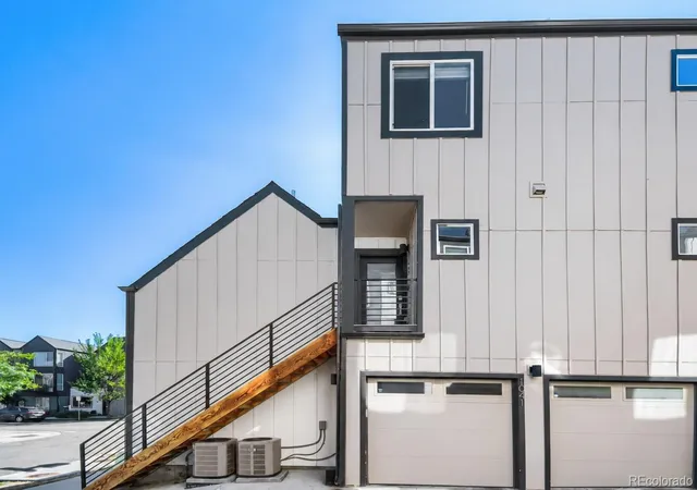 Townhouse for sale at 1041 Depew St, Lakewood, CO 80214 | MLS# 5020297