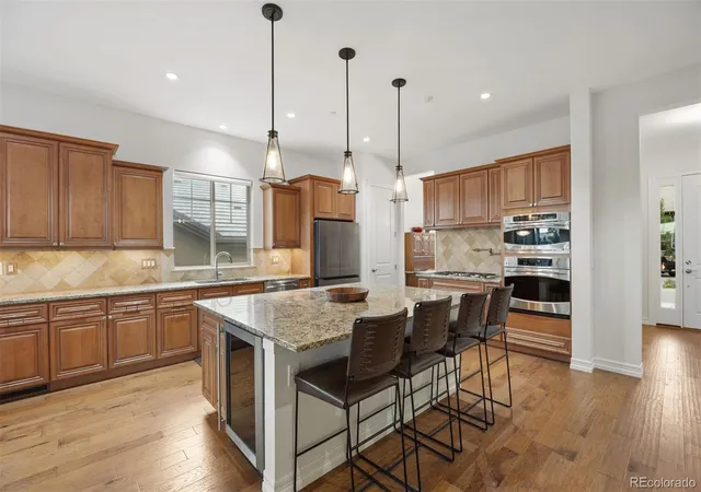 Photo 3 of Townhouse for sale at 4332 Chateau Ridge Rd, Castle Rock, CO 80108 | MLS# 5682949 | Listing updated on 2026-09-27