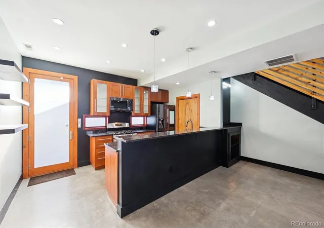 Photo 3 of Townhouse for sale at 1544 Zenobia St #103, Denver, CO 80204 | MLS# 5292797 | Listing updated on 2026-10-27