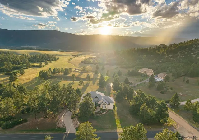 Photo 1 of Single family home for sale at 8061 Sugarloaf Rd, Larkspur, CO 80118 | MLS# 7151957 | Listing updated on 2026-09-14