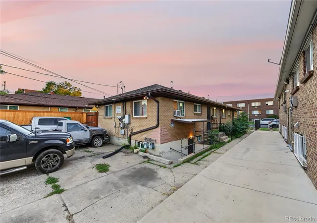 Photo 3 of House for sale at 1612 Alton St, Aurora, CO 80010 | MLS# 6840404 | Listing updated on 2026-09-10