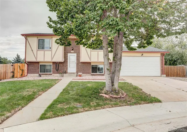Photo 2 of Single family home for sale at 4796 S Ouray St, Aurora, CO 80015 | MLS# 7938859 | Listing updated on 2026-09-11