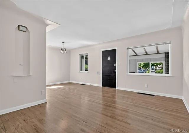 Photo 4 of Sale Pending at 2544 Lamar St, Edgewater, CO 80214 | MLS# 9821872 | Listing updated on 2026-09-15