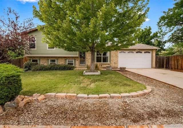 Photo 2 of Single family home for sale at 18854 E Quincy Pl, Aurora, CO 80015 | MLS# 9217180 | Listing updated on 2026-10-10