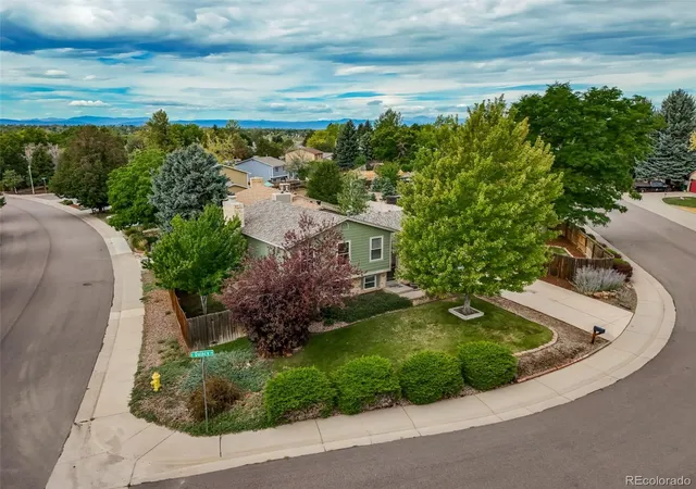 Photo 3 of Single family home for sale at 18854 E Quincy Pl, Aurora, CO 80015 | MLS# 9217180 | Listing updated on 2026-10-10