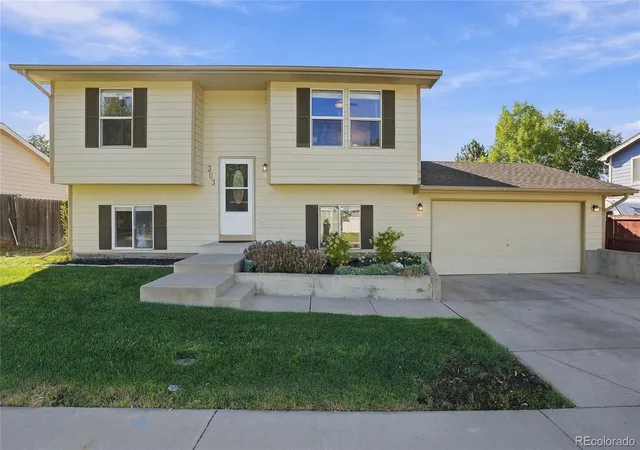Photo 1 of Single family home for sale at 303 Sundance Pkwy, Dacono, CO 80514 | MLS# 1903873 | Listing updated on 2026-09-15