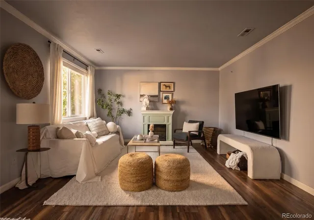 Photo 3 of Single family home for sale at 6018 S Pierson Ct, Littleton, CO 80127 | MLS# 4673947 | Listing updated on 2026-09-23