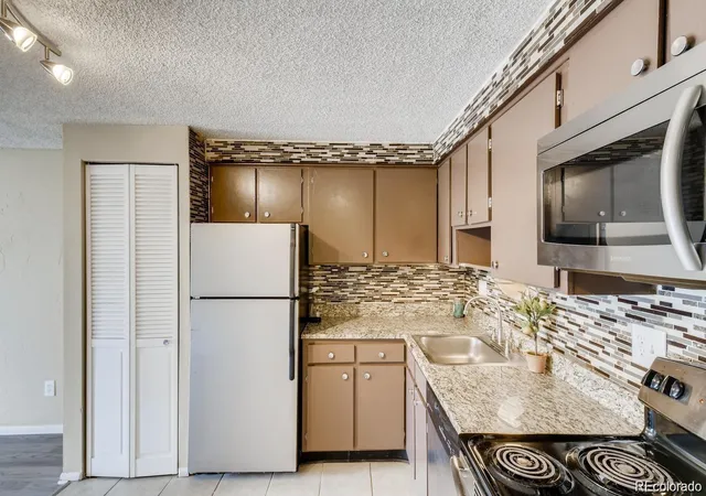 Photo 2 of Condo for sale at 1306 S Parker Rd #164, Denver, CO 80231 | MLS# 4688398 | Listing updated on 2026-10-03