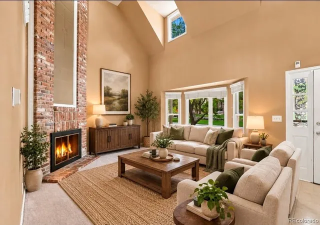 Photo 4 of Townhouse for sale at 7712 S Cove Cir, Centennial, CO 80122 | MLS# 4119164 | Listing updated on 2026-09-19